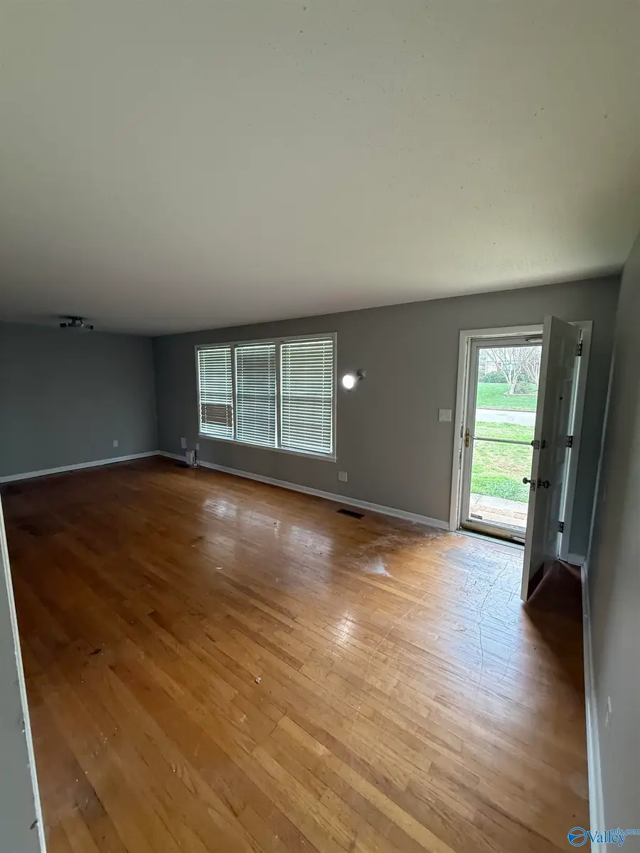 3205 Lewisburg Drive, Huntsville, AL 35810 - #2
