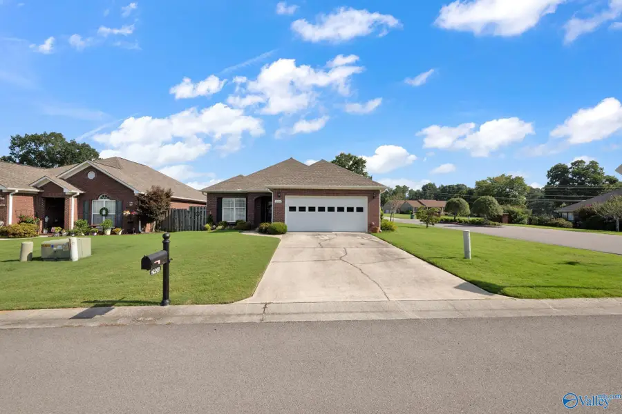 2901 Phelan Cir Se, Hanceville, AL 35077 - #2