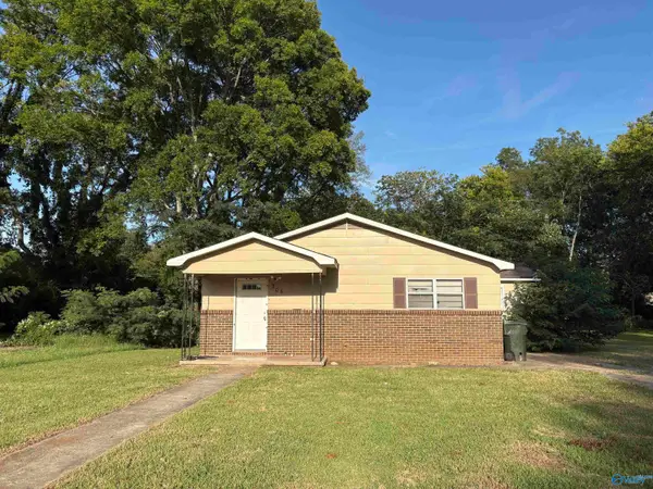 306 NW 12th Avenue, Decatur, AL 35601