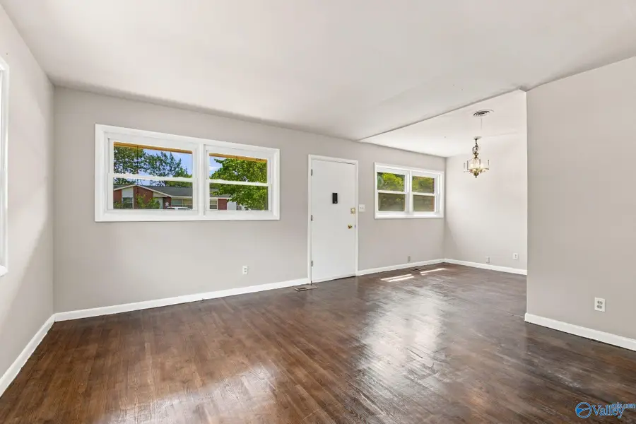 3216 Fairacres Road Sw, Huntsville, AL 35805 - #2