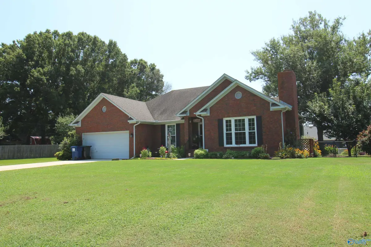 151 Hazelwood Drive, Hazel Green, AL 35750 - #1