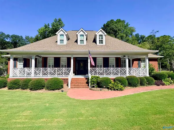 764 Cherokee Ridge Drive, Cherokee Ridge, AL 35175