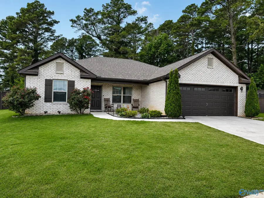 108 Umbra Circle, Huntsville, AL 35811 - #2