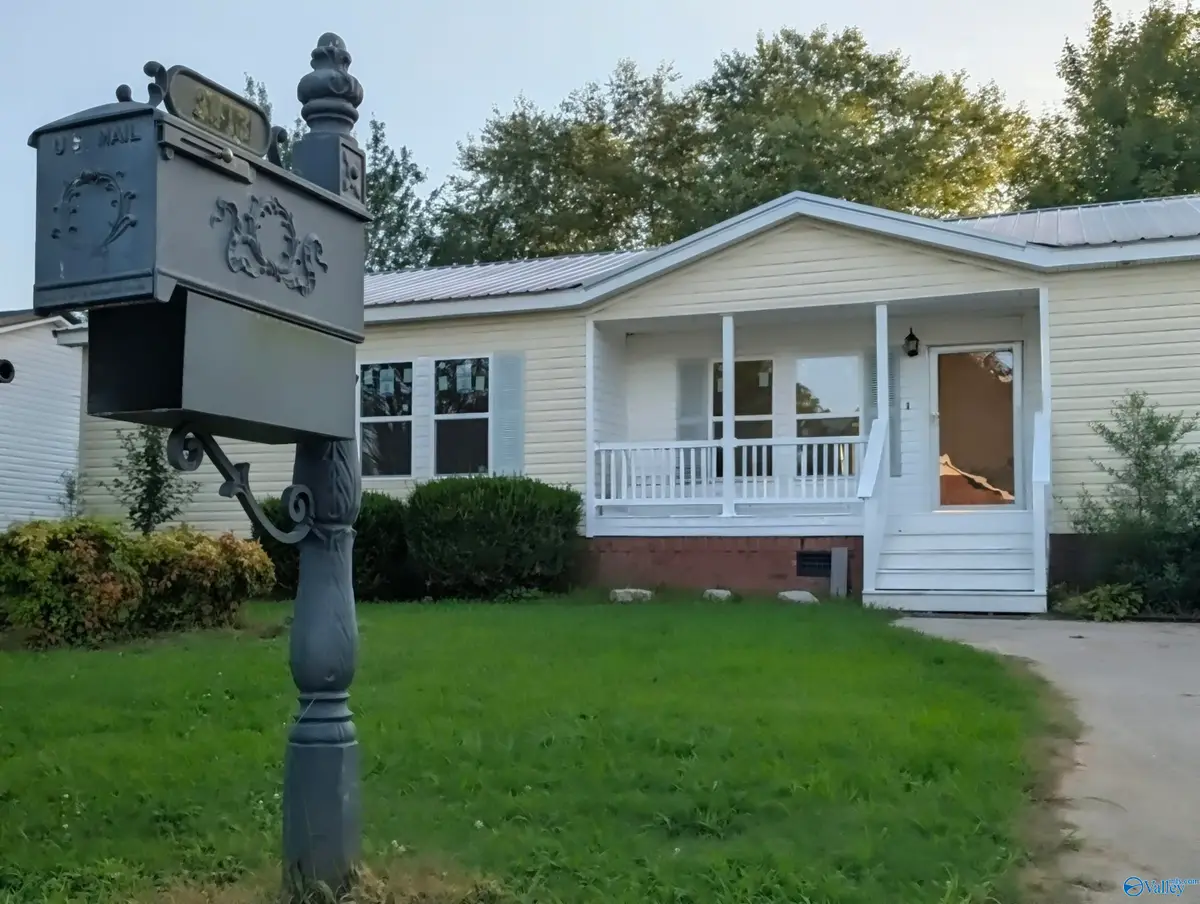 3913 Whitney Lane Sw, Decatur, AL 35603 - #1