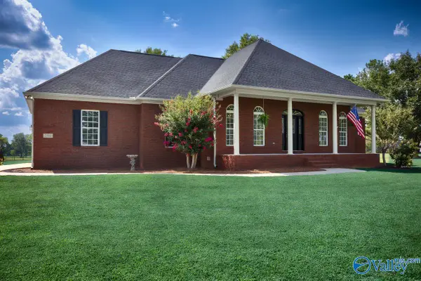 796 Mint Springs Road, New Market, AL 35761