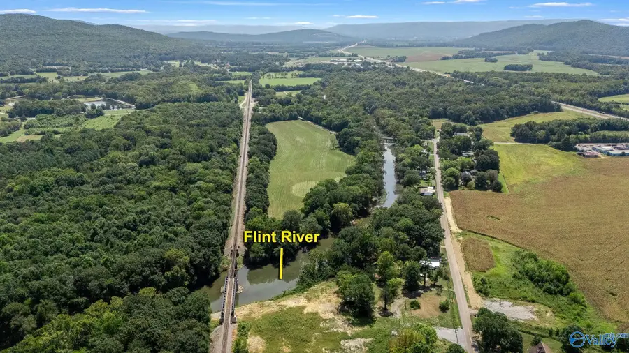 304 Brownsboro Road, Brownsboro, AL 35741 - #3