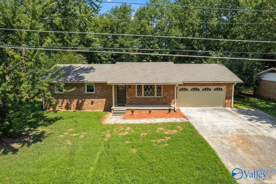 2620 Skyline Drive Nw, Huntsville, AL 35810 - #2