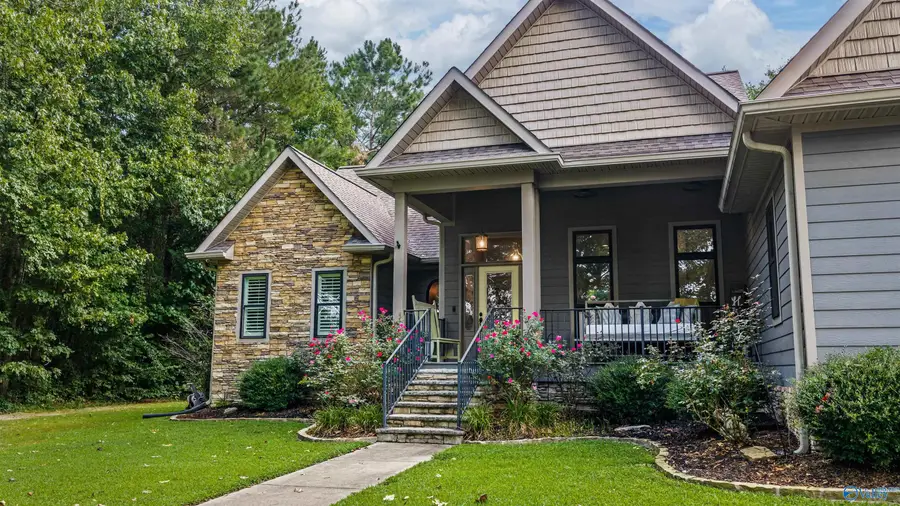 530 Highlands Drive, Rainsville, AL 35986 - #3