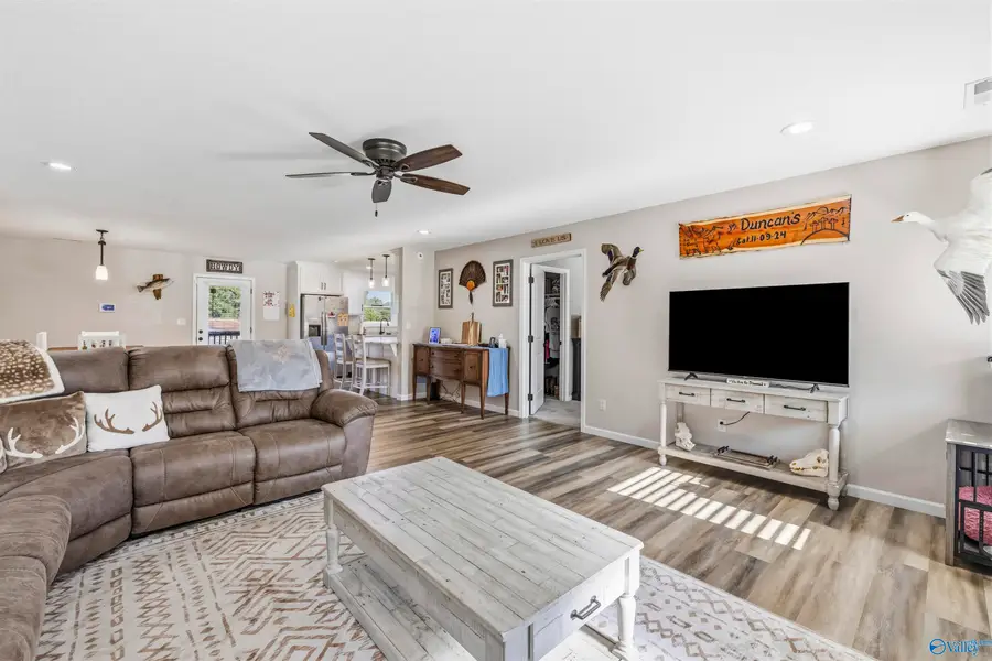 433 Fourth Ave, Rainsville, AL 35986 - #3