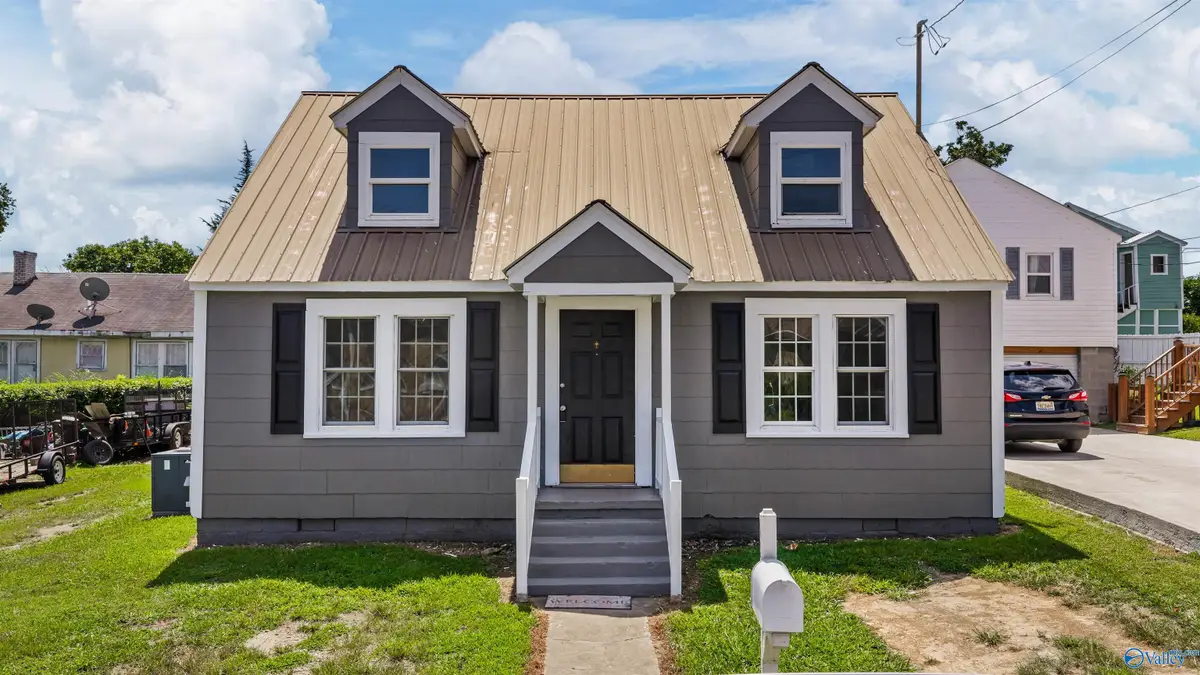 302 9th Street Nw, Fort Payne, AL 35967 - #1