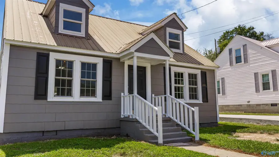 302 9th Street Nw, Fort Payne, AL 35967 - #2
