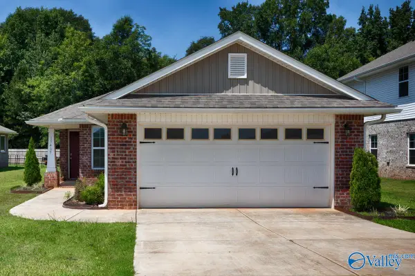15465 Lapwing Cove, Athens, AL 35611