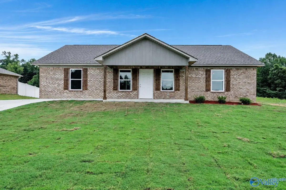 900 County Road 1459, Vinemont, AL 35179 - #1