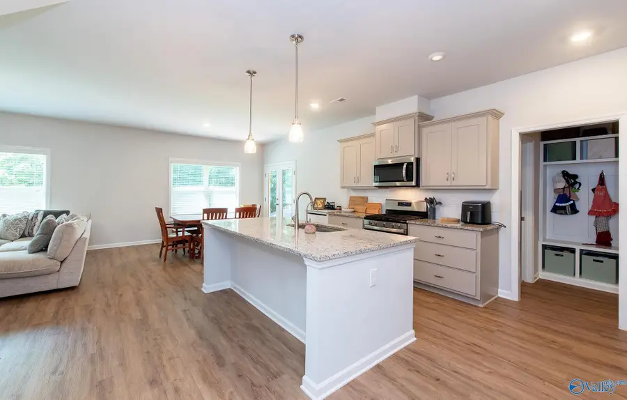 202 Saddle Street, New Market, AL 35761 - #3