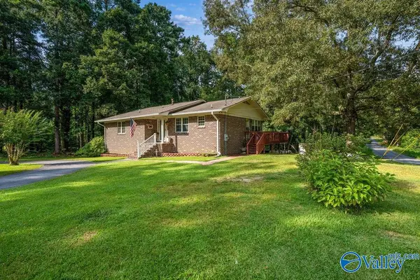 3878 Lake Hill Drive, Gadsden, AL 35907