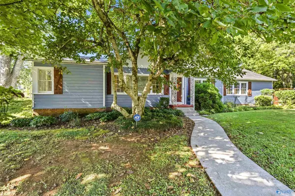 300 16th Street Nw, Fort Payne, AL 35967