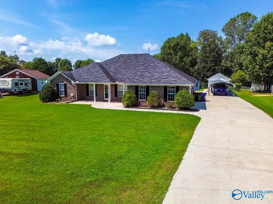 102 Meadow Lake Circle, Ardmore, AL 35739 - #3