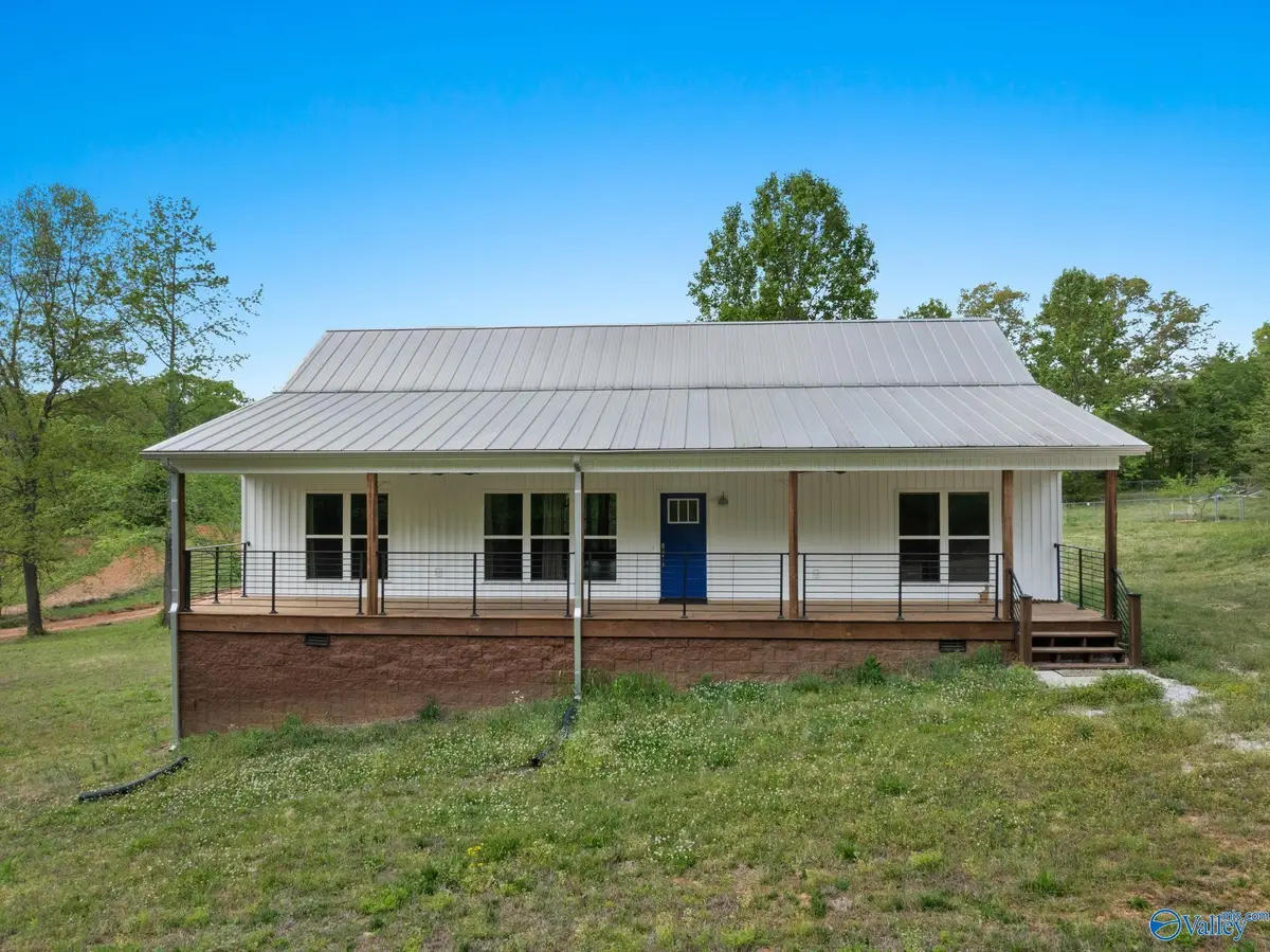201 Berry Lane, Florence, AL 35633 - #1