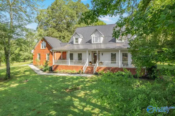 395 Billy D Harbin Road, New Market, AL 35761