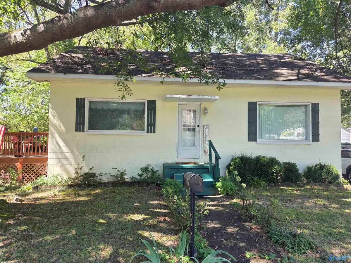 405 Short Street Se, Hartselle, AL 35640 - #1