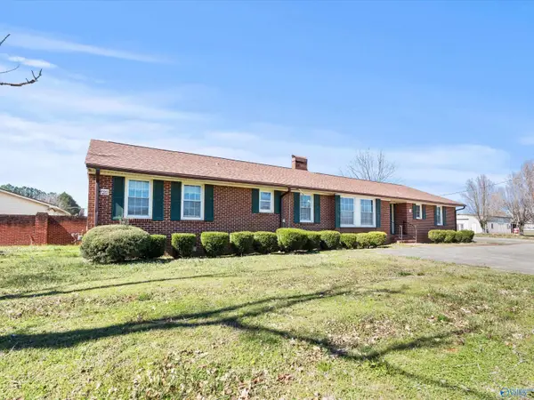 3621 A&B Winchester Road #A&B, New Market, AL 35761