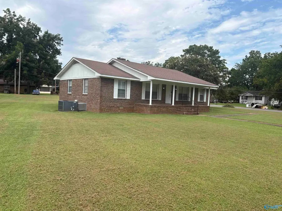 605 Trenholm Memorial Drive, Tuscumbia, AL 35674 - #2