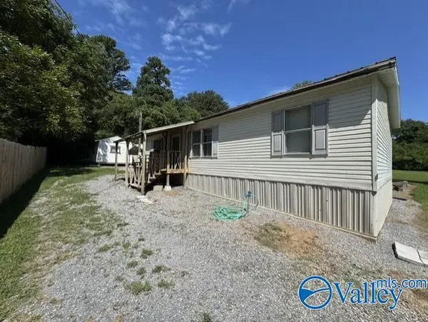 528 Warrenton Road, Guntersville, AL 35976