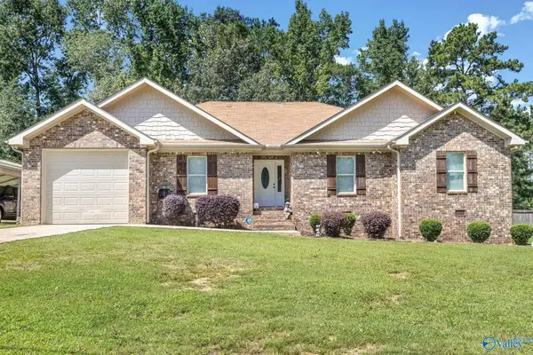 42 Tessa Circle, Albertville, AL 35950