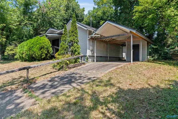 2712 Dry Creek Drive Nw, Huntsville, AL 35810