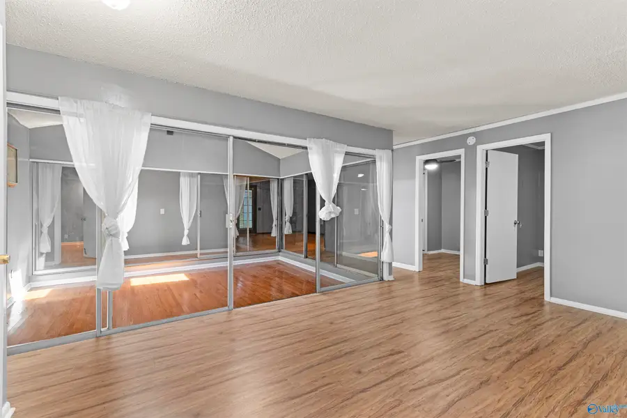 2712 Dry Creek Drive Nw, Huntsville, AL 35810 - #2