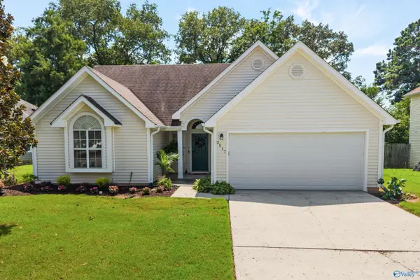 2517 Bonnie Oaks Drive Sw, Huntsville, AL 35803