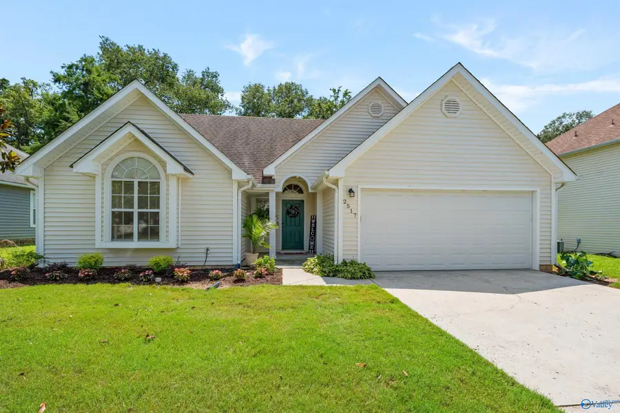 2517 Bonnie Oaks Drive Sw, Huntsville, AL 35803 - #3