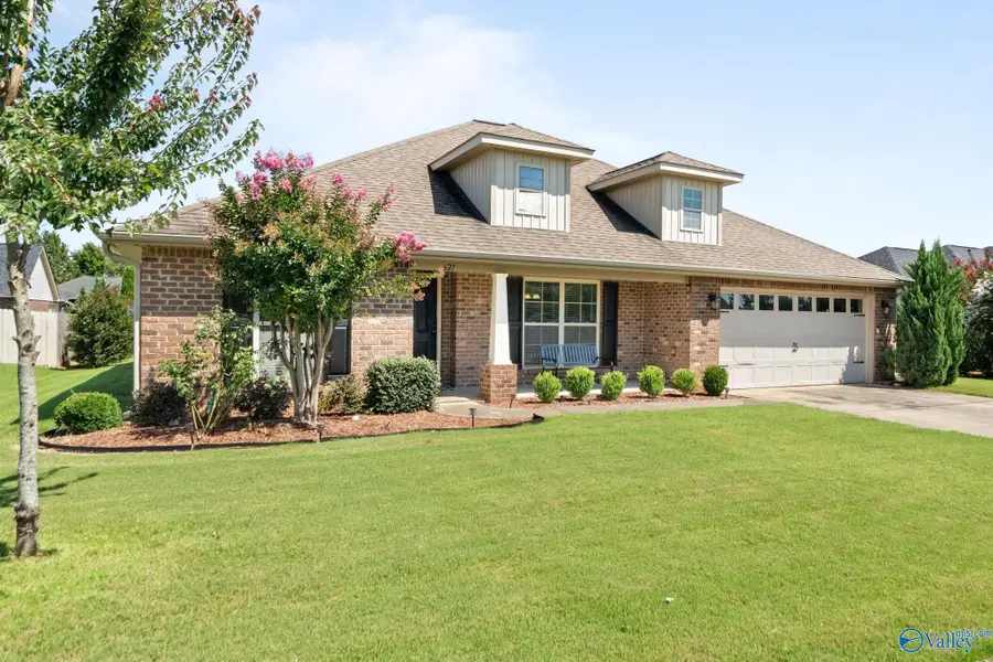 627 Summer Cove Circle Nw, Madison, AL 35757 - #2