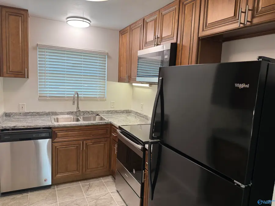 2207 SW Colony Drive, Huntsville, AL 35802 - #2