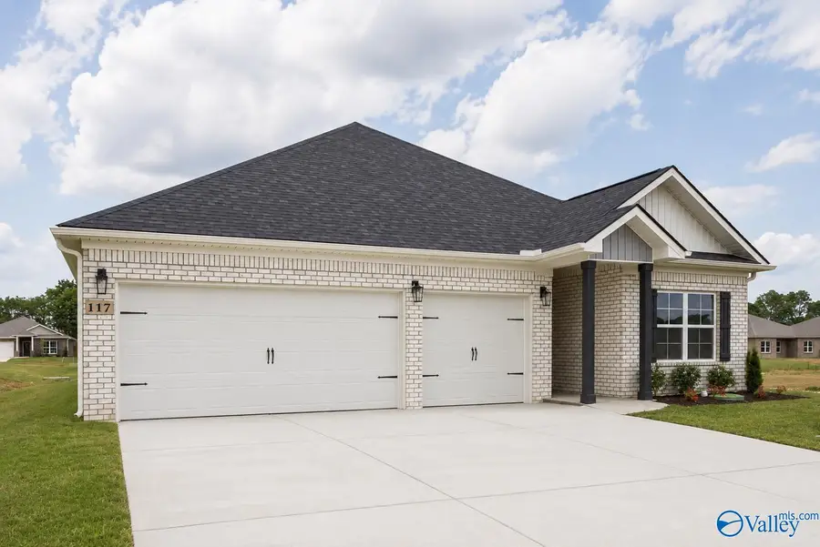 122 Gulf Hills Avenue, Toney, AL 35773 - #3