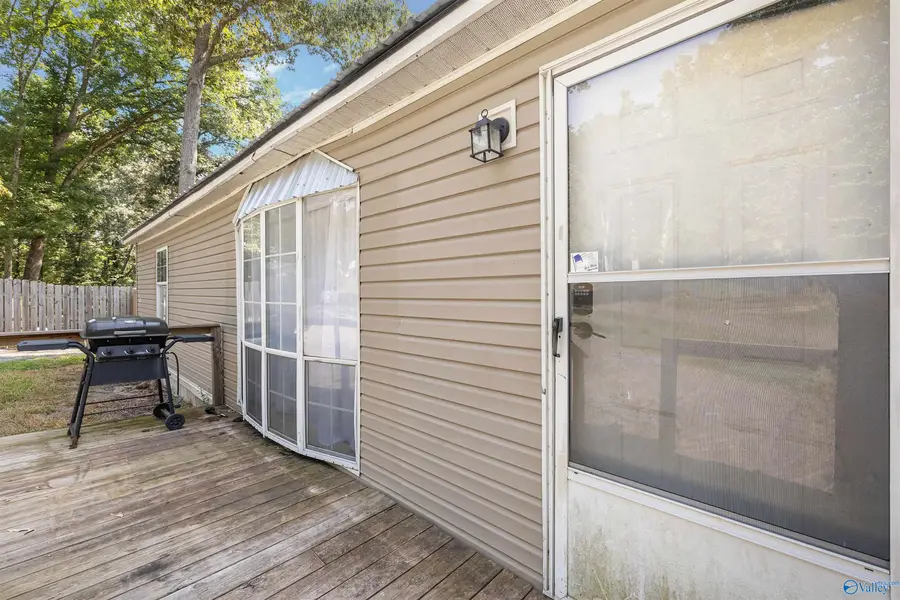 89 Red Bud Lane, Decatur, AL 35603 - #3