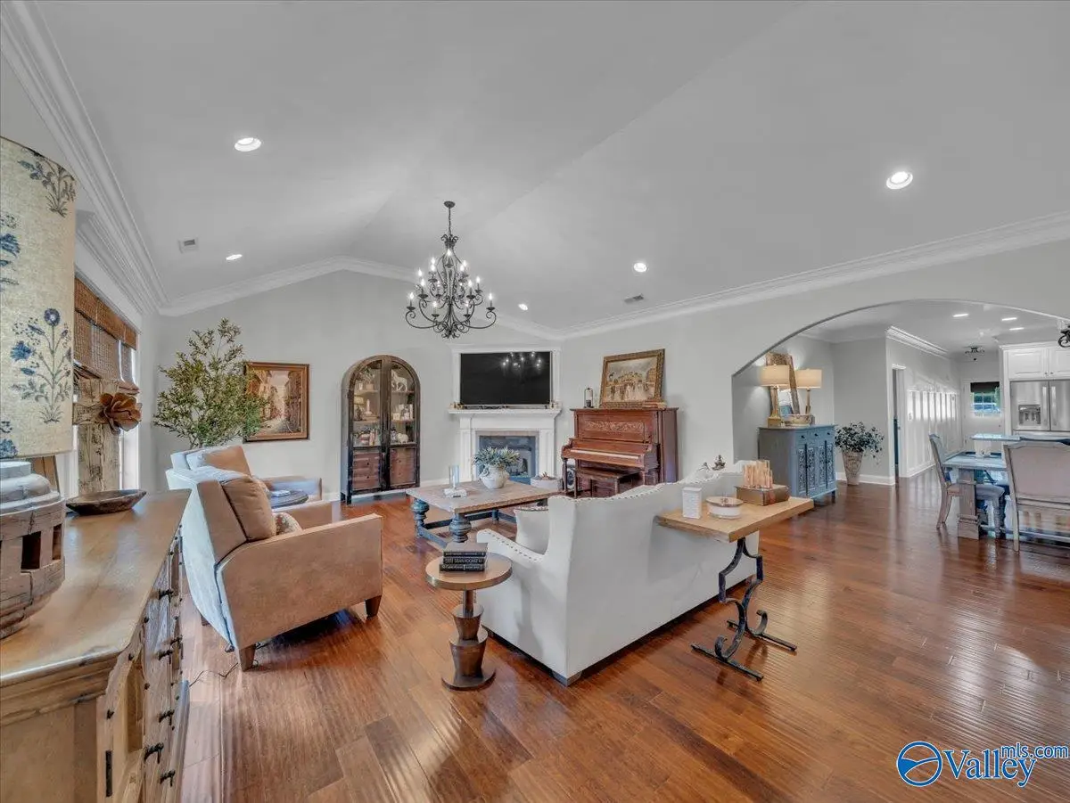 135 Jackson Way, Decatur, AL 35603 - #1