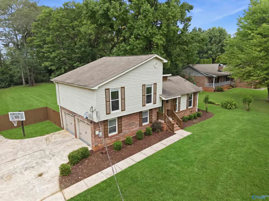 193 Oldwood Road, Huntsville, AL 35811 - #3