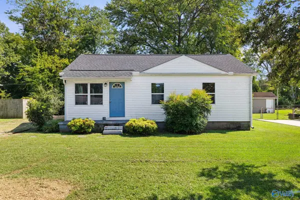 1824 Oakwood Avenue Ne, Huntsville, AL 35811
