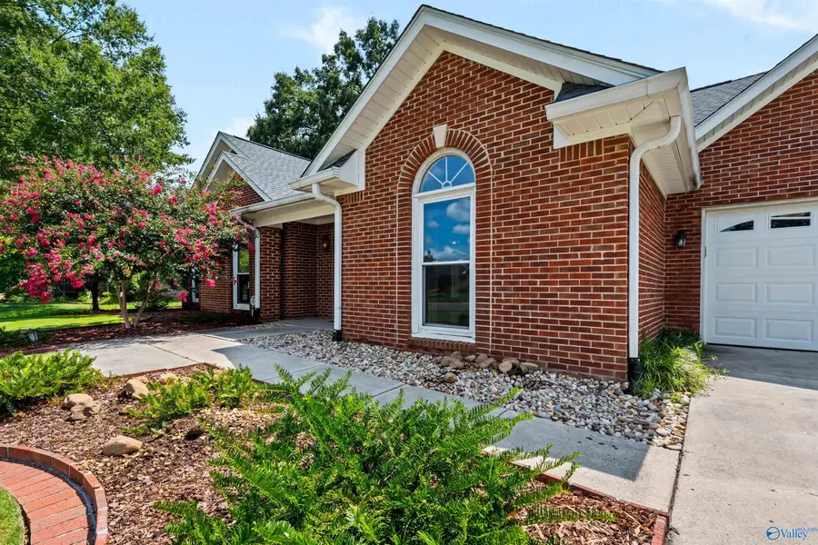 11017 Willingham Drive Sw, Huntsville, AL 35803 - #2