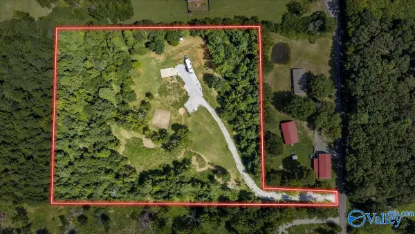 42 Lyle Circle, Somerville, AL 35670