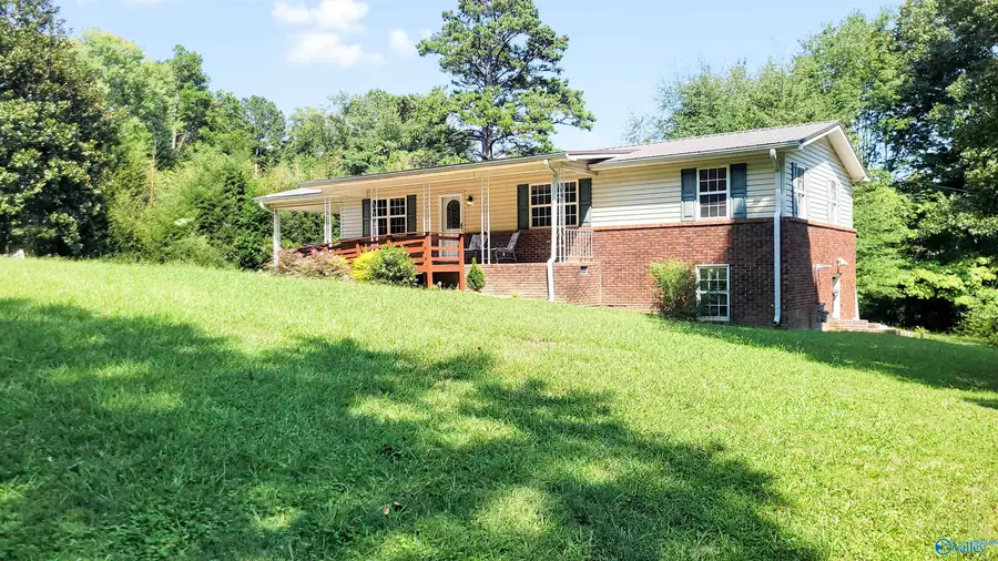 1903 Prestwood Avenue Nw, Fort Payne, AL 35967 - #2