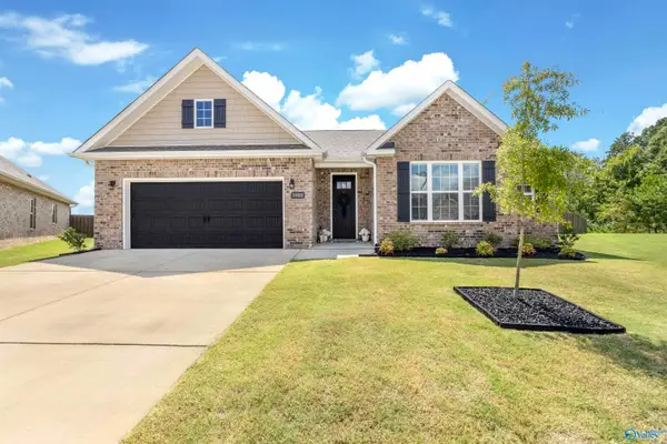 1902 Dawn Court Se, Hartselle, AL 35640