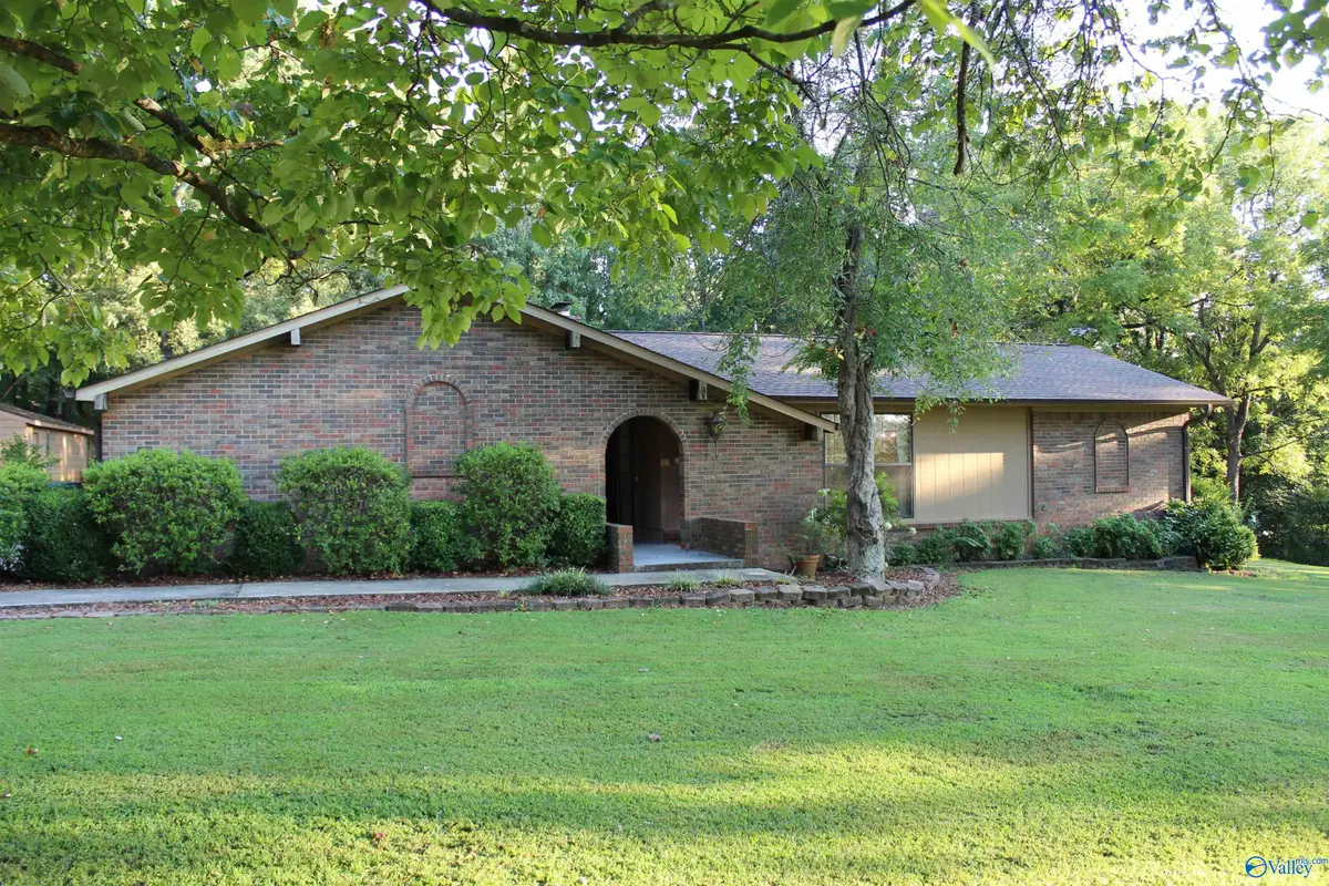 51 Spring Valley Trail, Hartselle, AL 35640 - #1