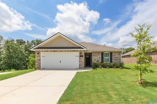 2136 NE Dawson Lane, Cullman, AL 35058