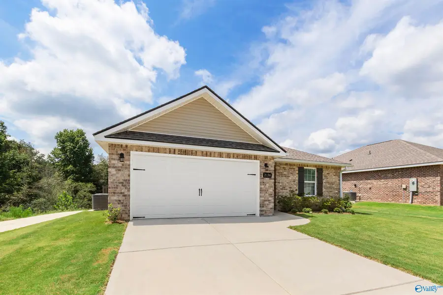 2136 NE Dawson Lane, Cullman, AL 35058 - #2