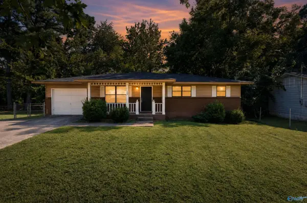 506 Eastbrook Circle Nw, Huntsville, AL 35811