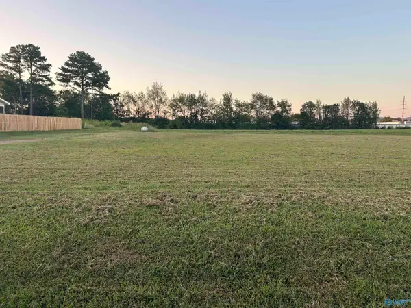 1998 Mythewood Drive, Huntsville, AL 35803