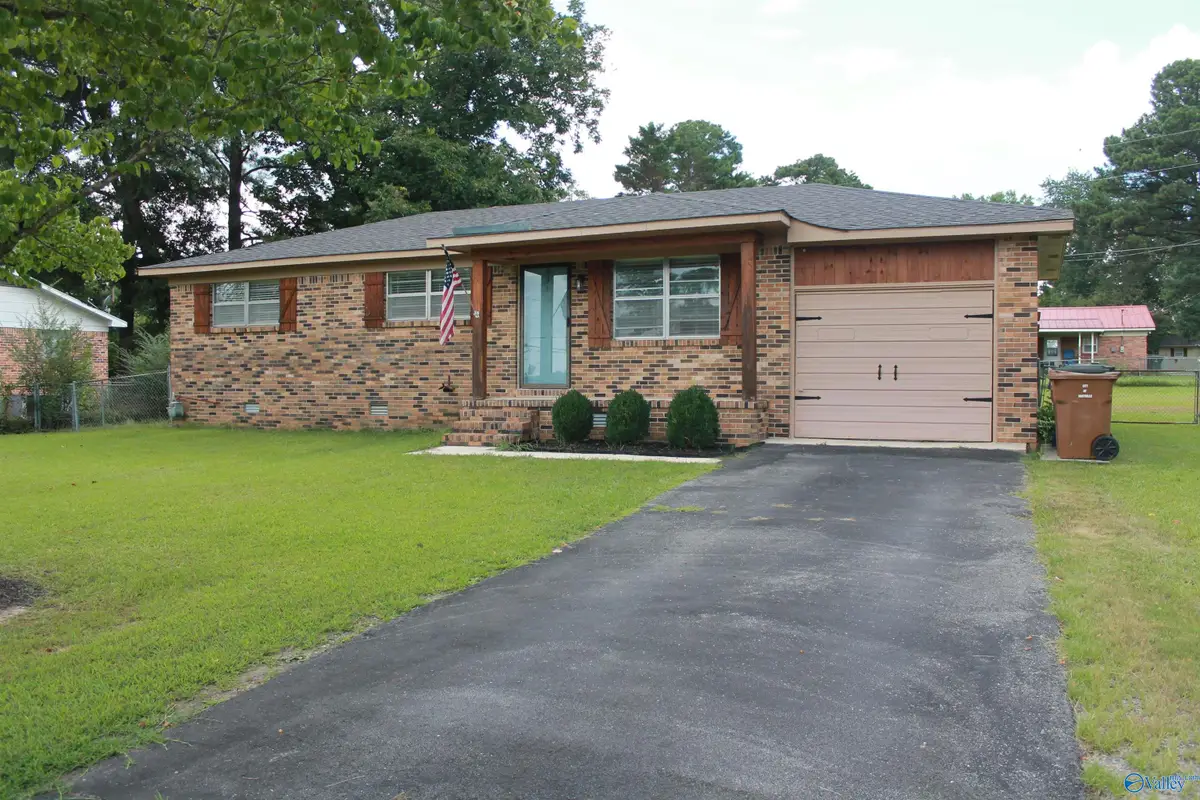 309 Star Street Sw, Hartselle, AL 35640 - #1