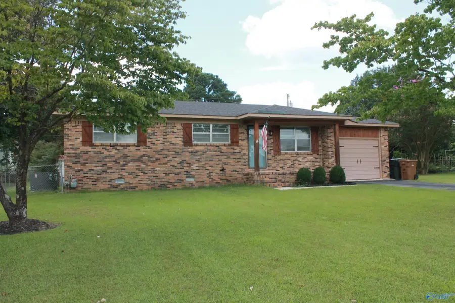 309 Star Street Sw, Hartselle, AL 35640 - #2